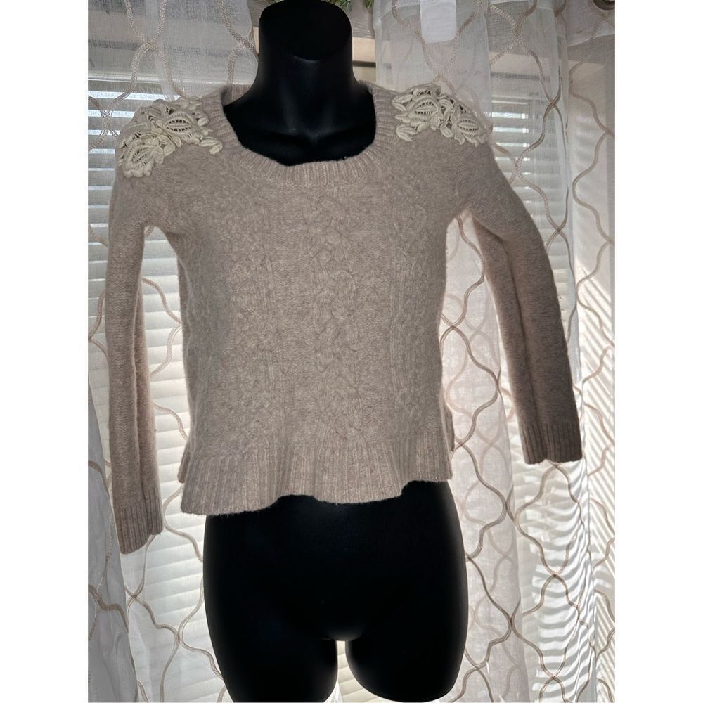 Knitted & Knotted Anthropologie Cream Round Neck wool Blend blouse/ Sweater Wome